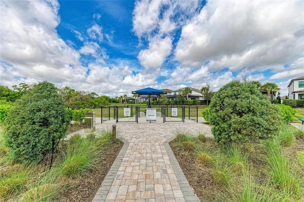 16314 Pine Mist Drive Bradenton FL 34211