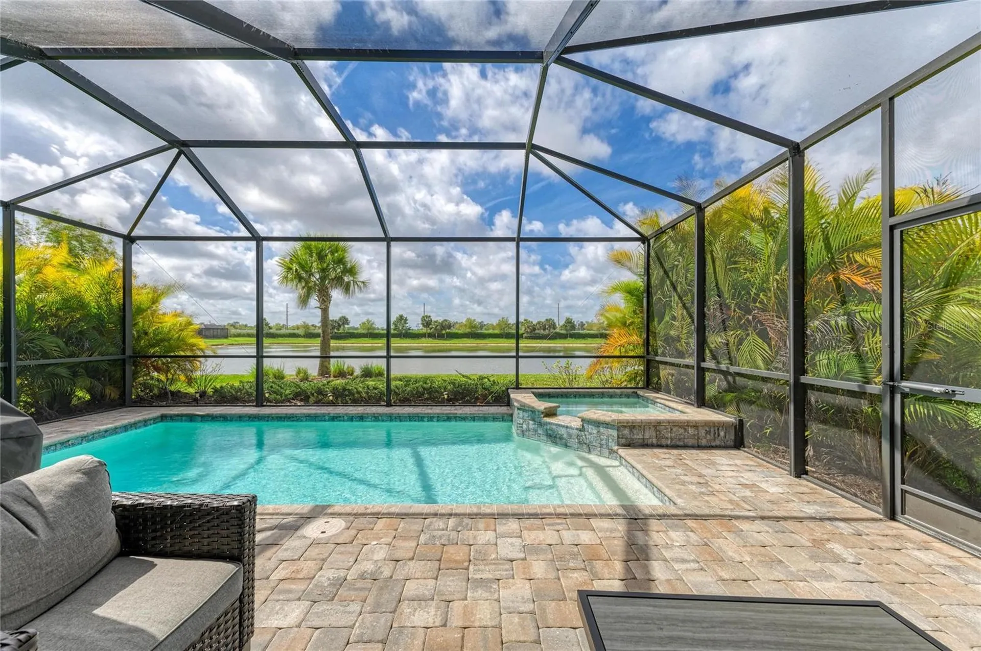 16314 Pine Mist Drive Bradenton FL 34211