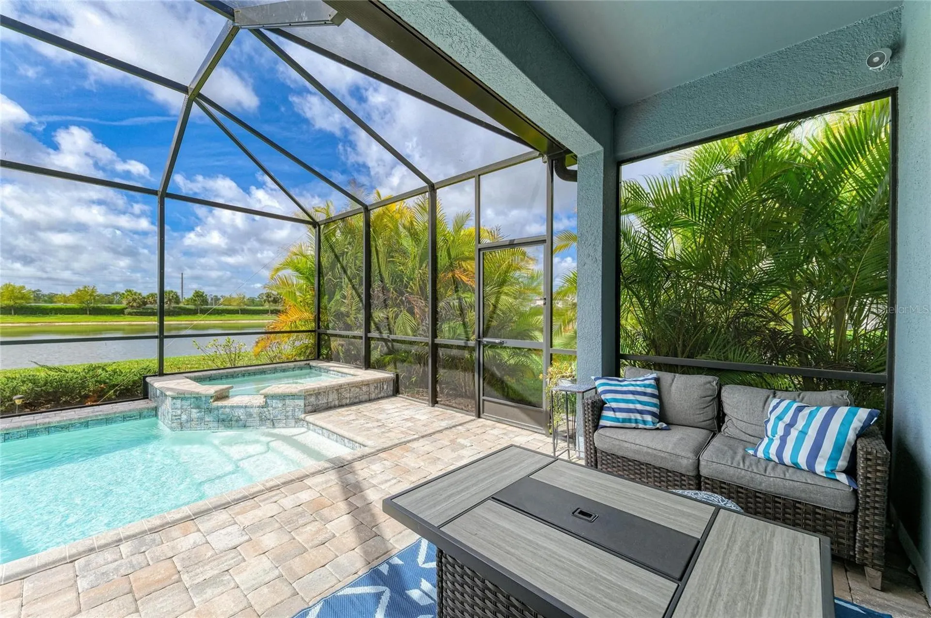 16314 Pine Mist Drive Bradenton FL 34211