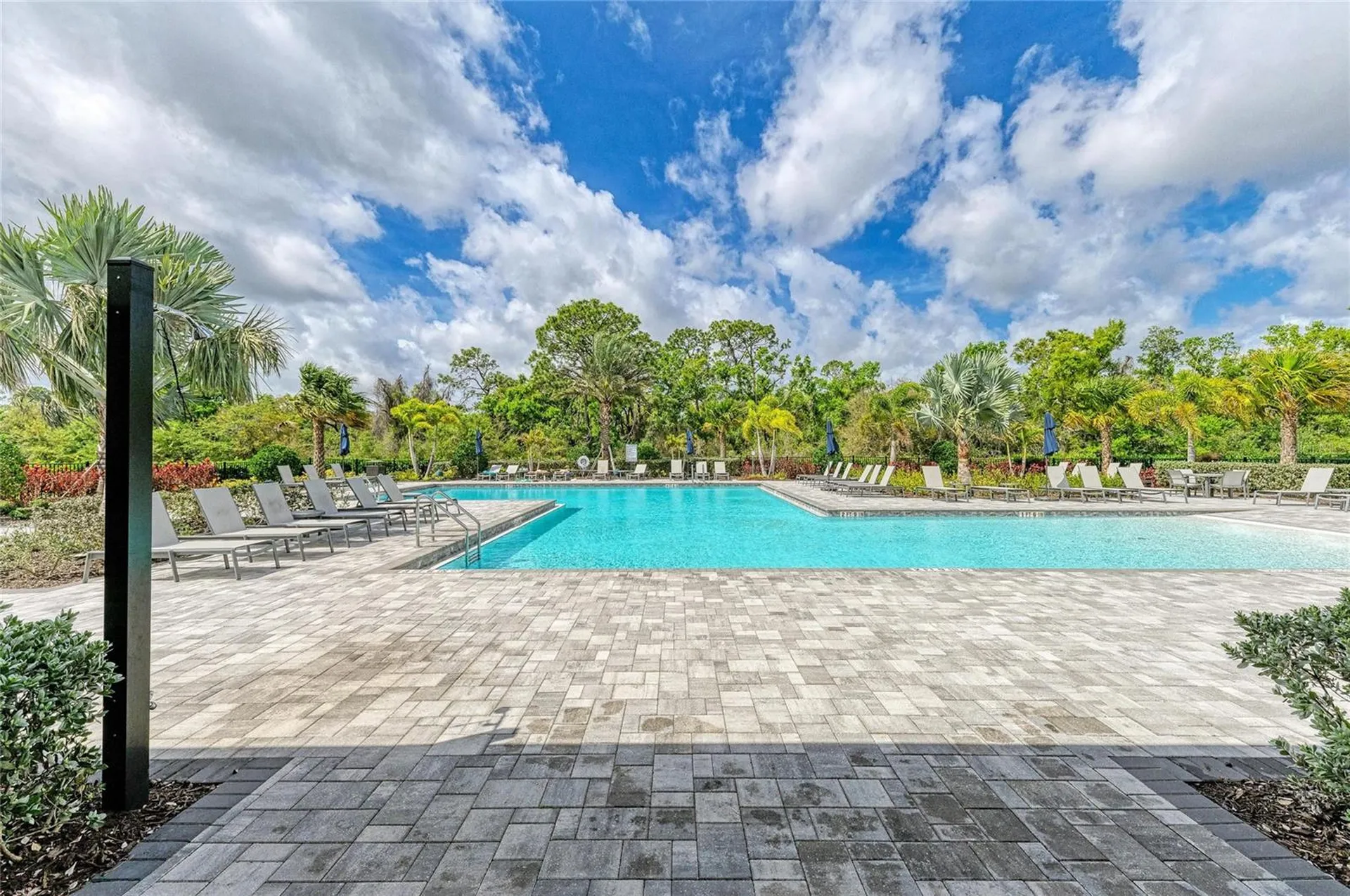 16314 Pine Mist Drive Bradenton FL 34211
