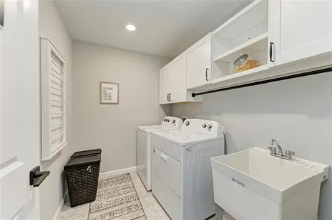 16314 Pine Mist Drive Bradenton FL 34211
