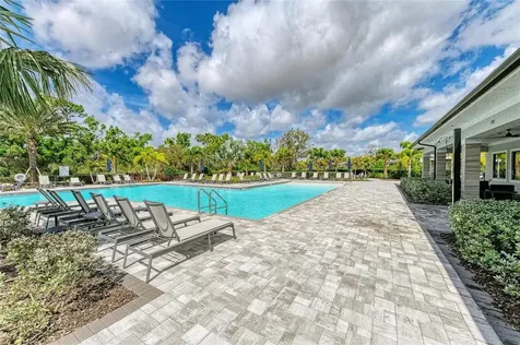 16314 Pine Mist Drive Bradenton FL 34211