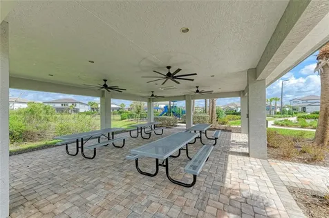16314 Pine Mist Drive Bradenton FL 34211