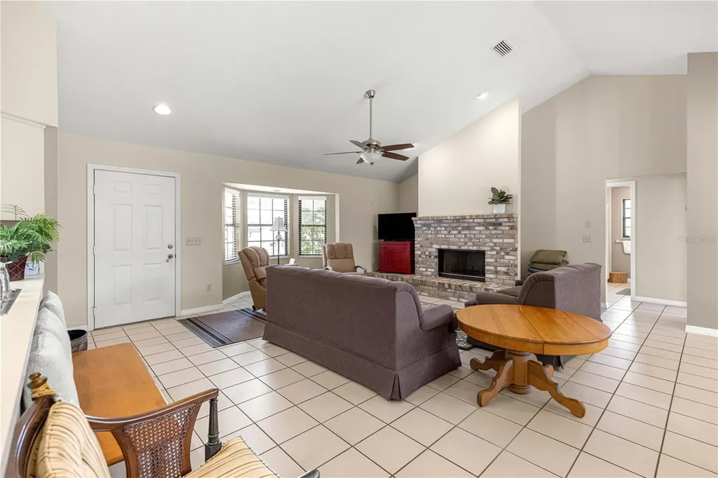 2220 SE 51st Avenue Ocala FL 34480