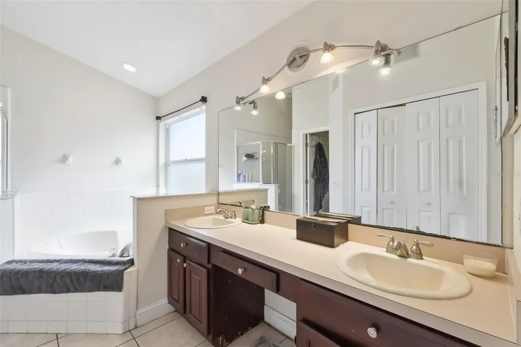 2426 Black Powder Lane Kissimmee FL 34743