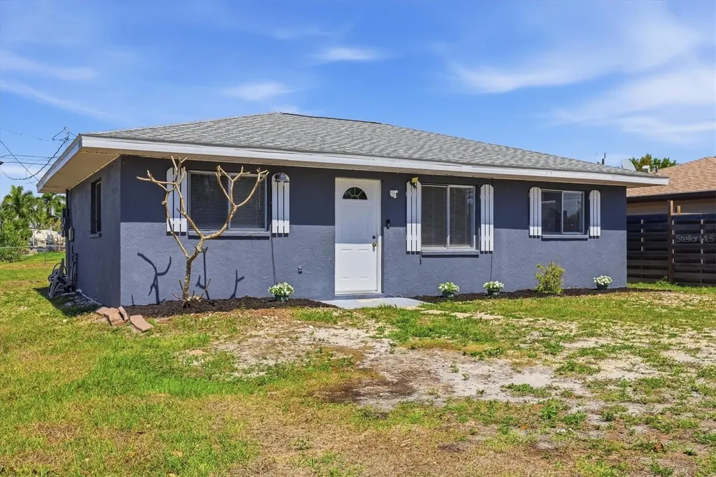 564 Leach Street Englewood FL 34223