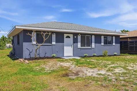 564 Leach Street Englewood FL 34223