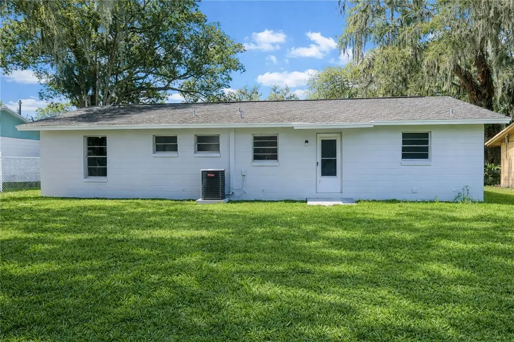 14670 Douglas Drive Dade City FL 33523