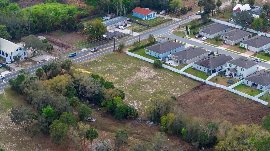 6211 County Road 547 N Davenport FL 33837