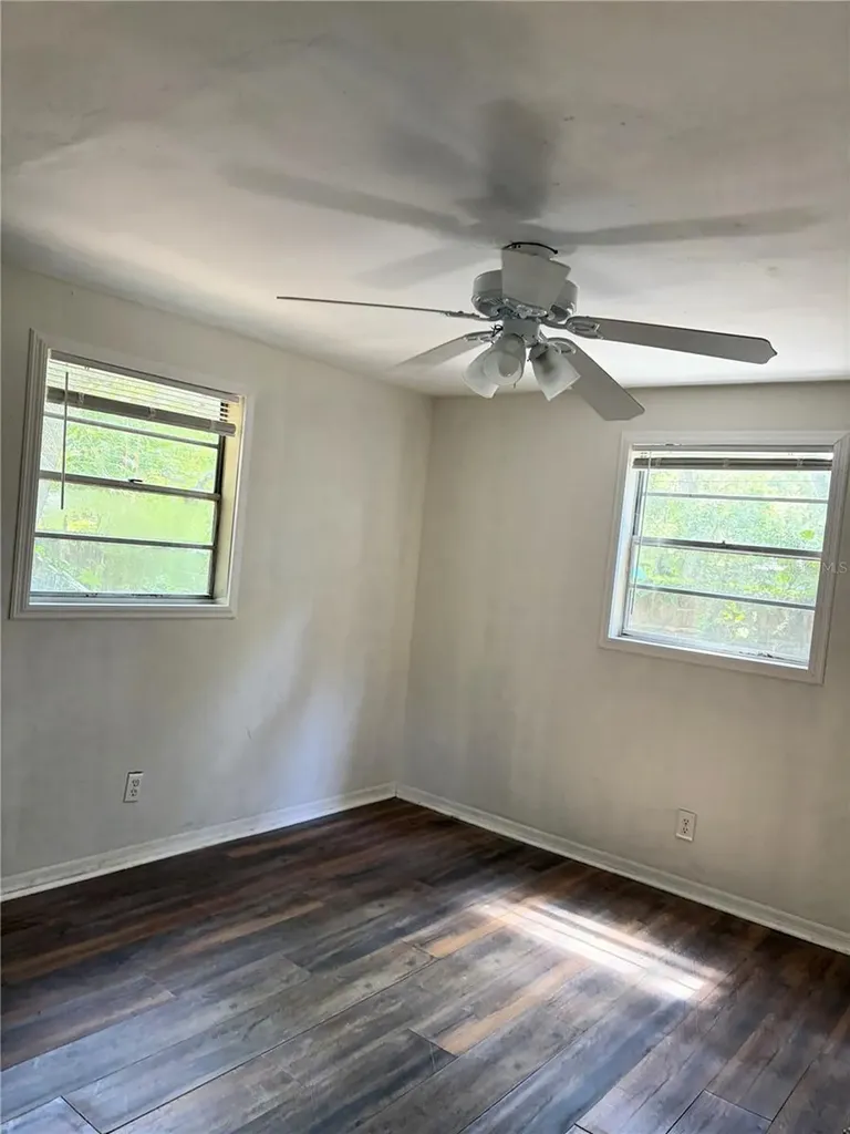 504 Belmont Street Safety Harbor FL 34695
