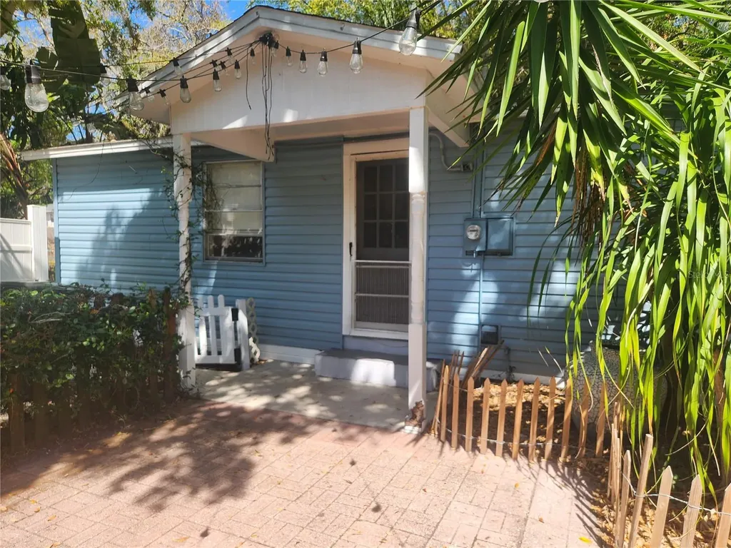 504 Belmont Street Safety Harbor FL 34695