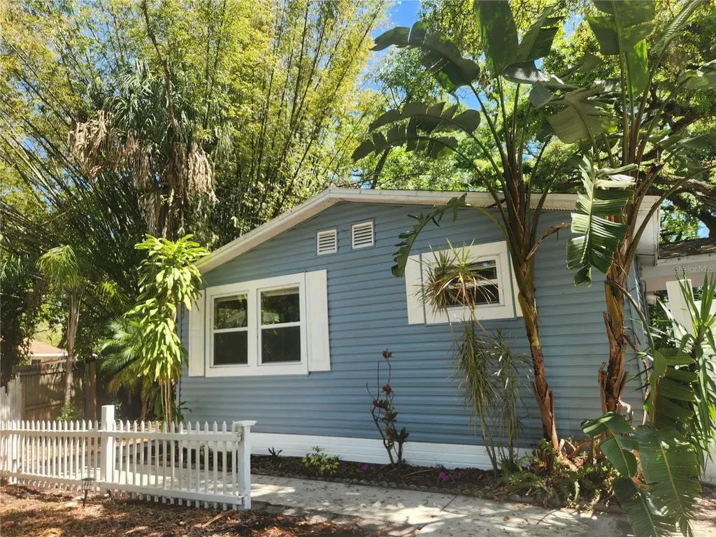 504 Belmont Street Safety Harbor FL 34695
