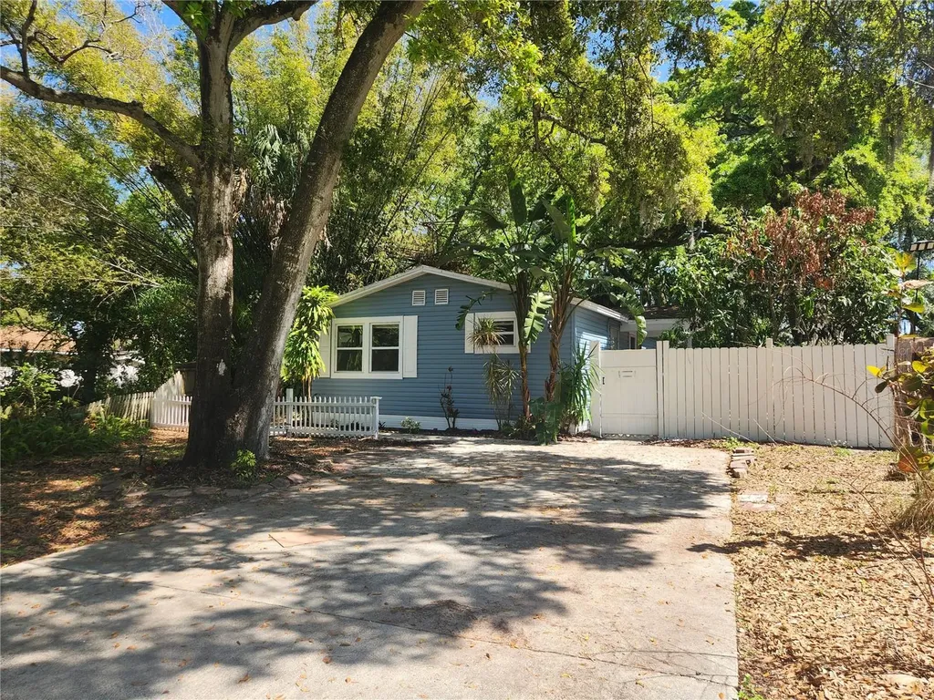 504 Belmont Street Safety Harbor FL 34695