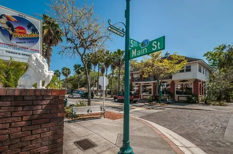 504 Belmont Street Safety Harbor FL 34695