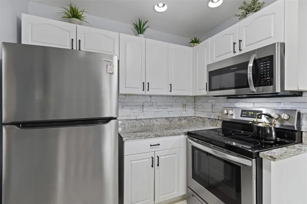 303 NE 13th Avenue Cape Coral FL 33909