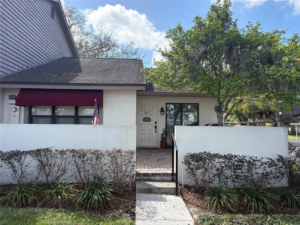 811 Oak Park Place Brandon FL 33511