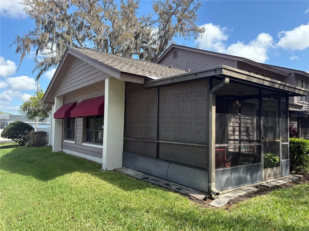811 Oak Park Place Brandon FL 33511