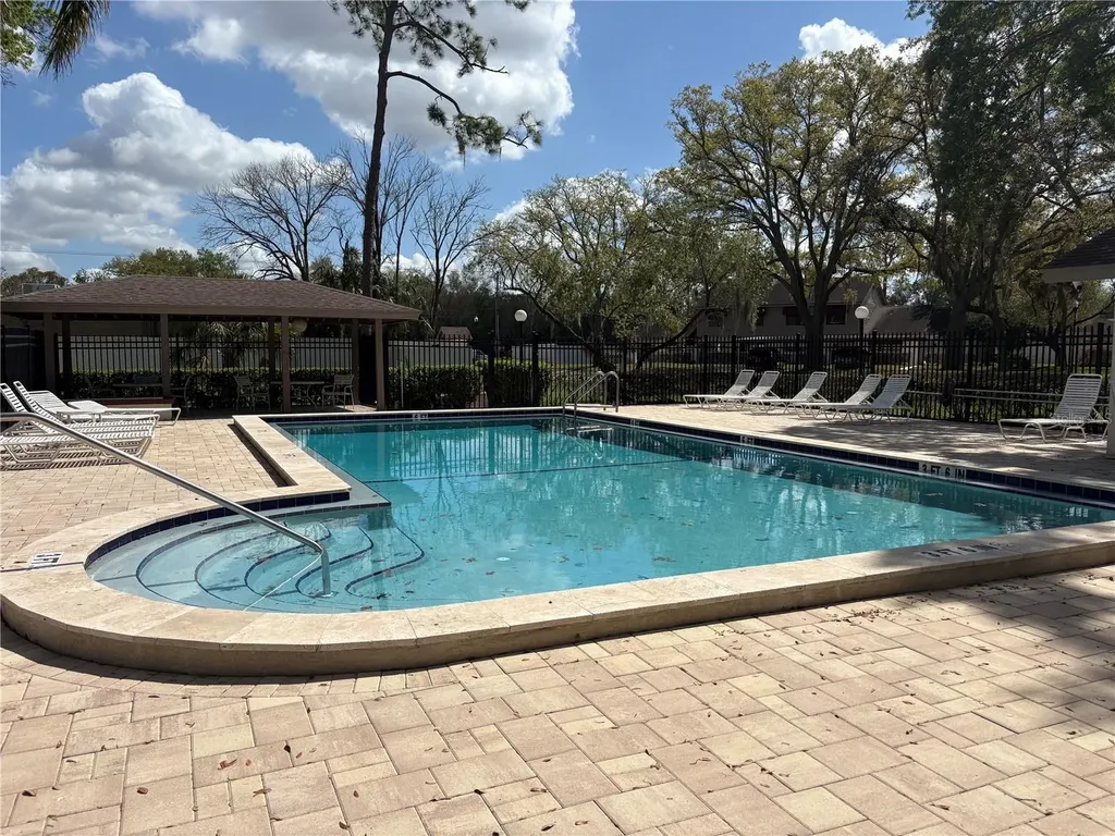 811 Oak Park Place Brandon FL 33511