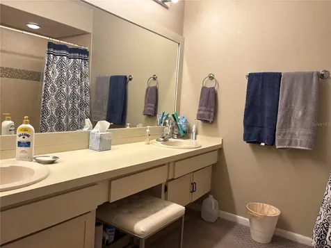 811 Oak Park Place Brandon FL 33511