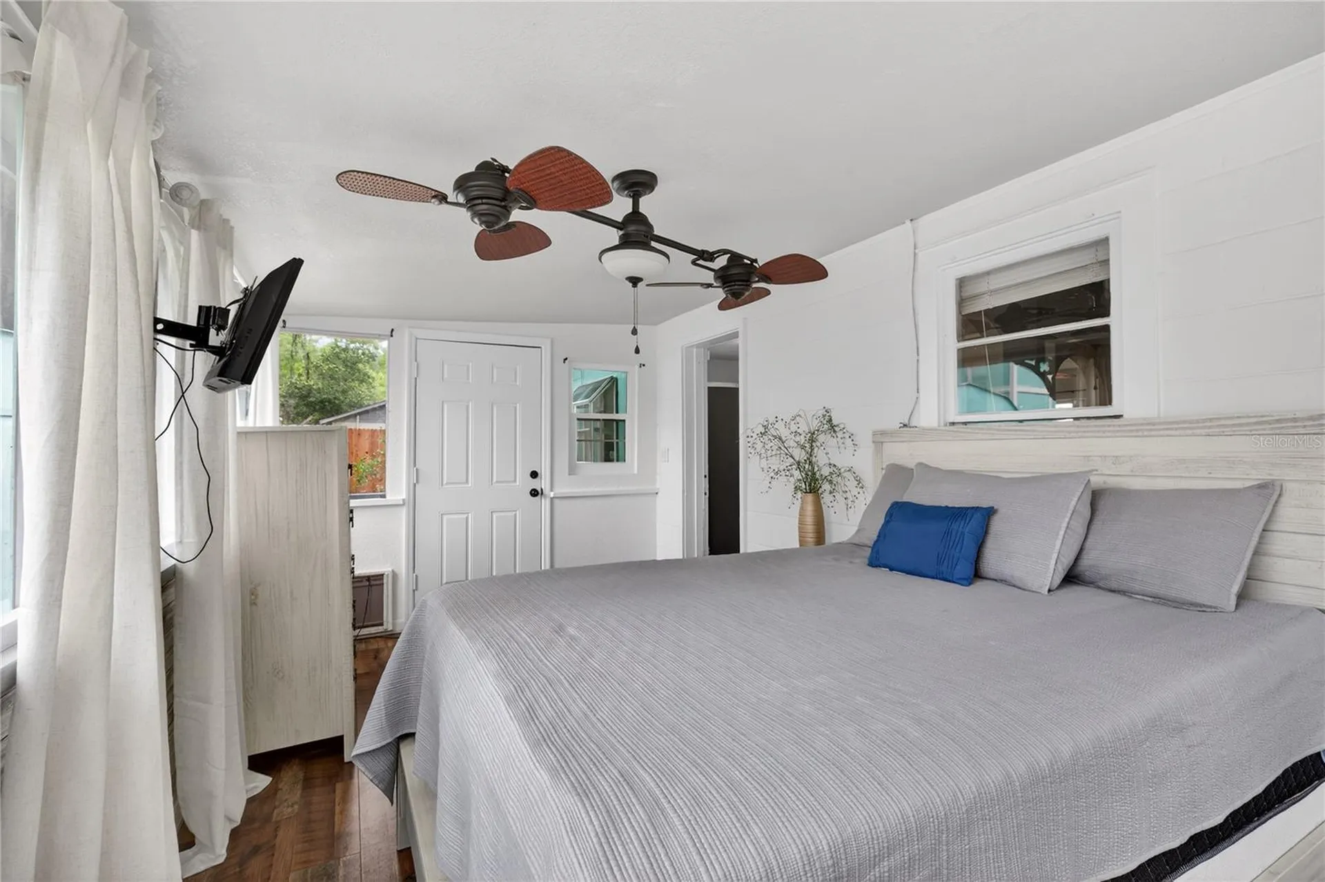 521 Michigan Street Mount Dora FL 32757