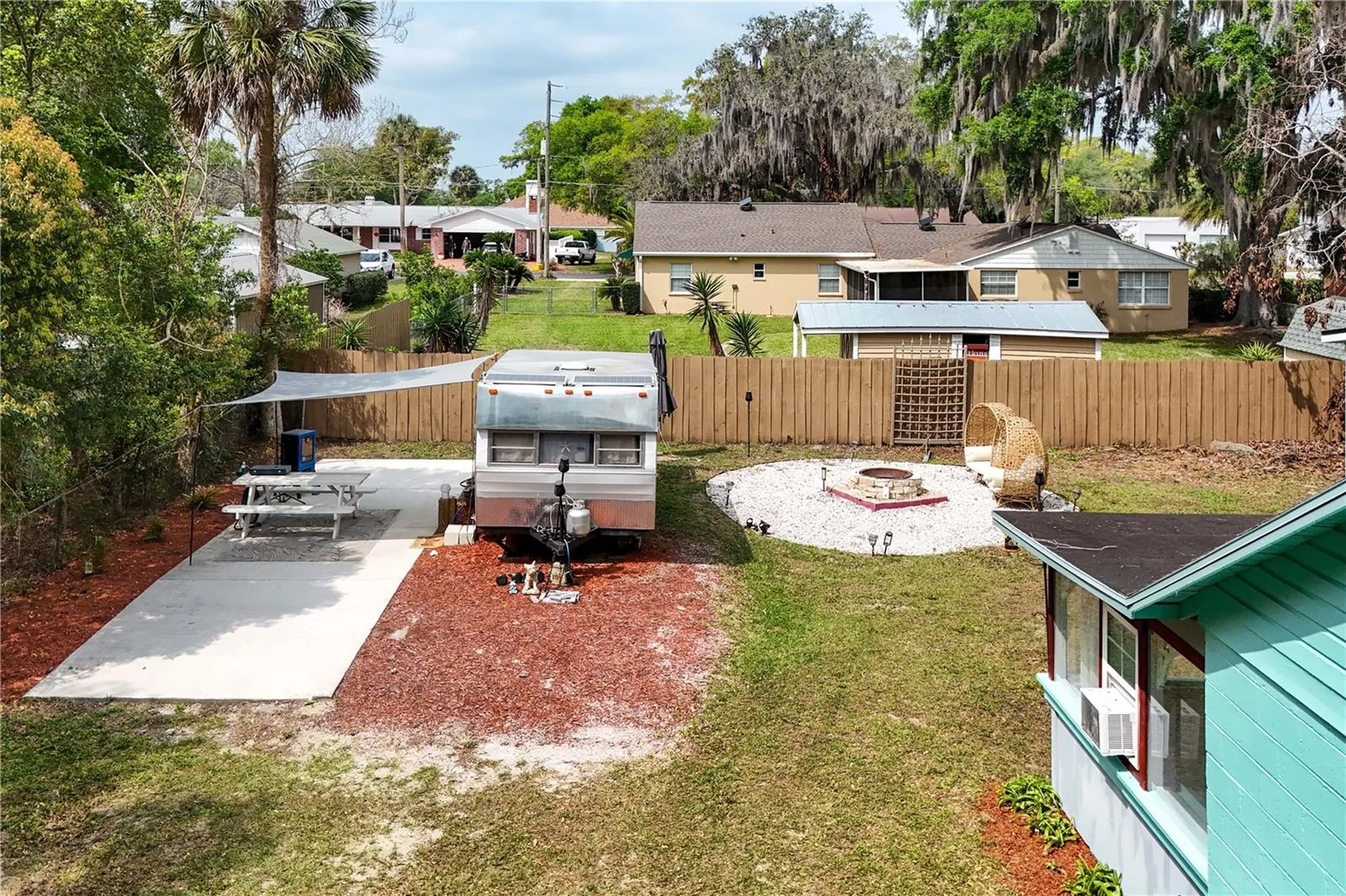 521 Michigan Street Mount Dora FL 32757