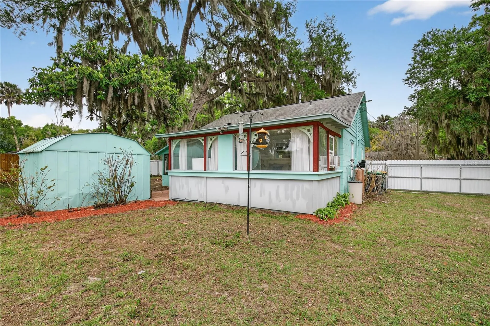 521 Michigan Street Mount Dora FL 32757
