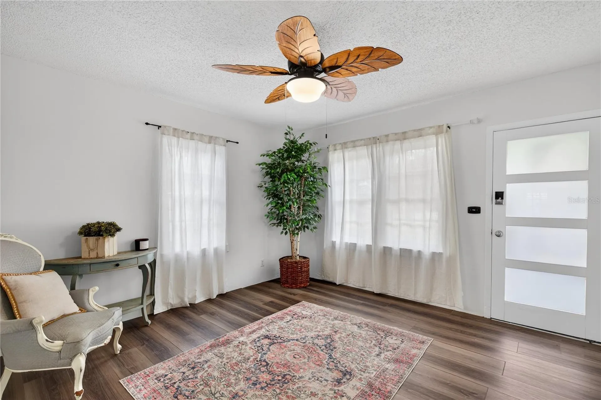 521 Michigan Street Mount Dora FL 32757