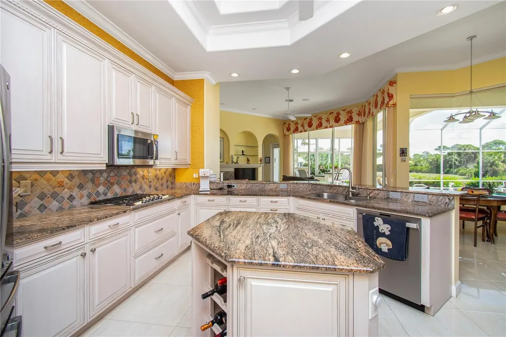 7302 Eaton Court University Park FL 34201