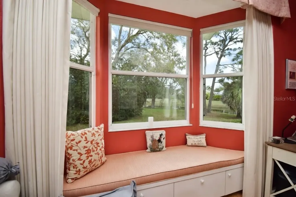 7302 Eaton Court University Park FL 34201