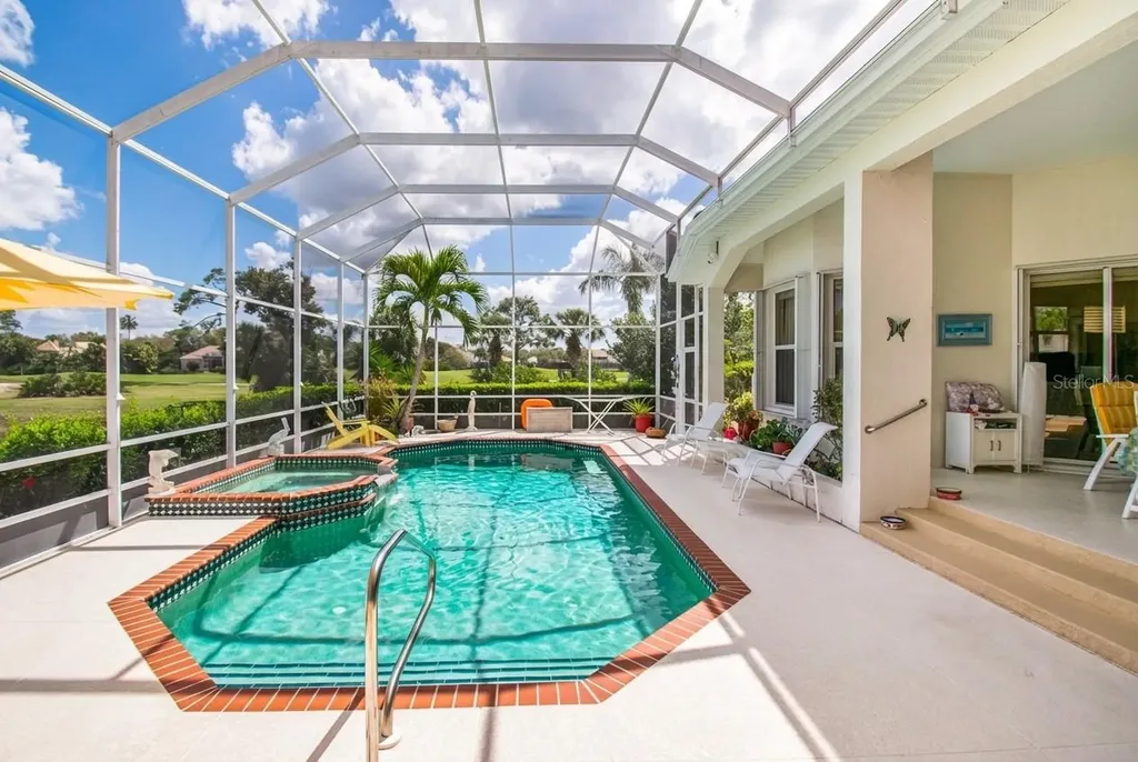 7302 Eaton Court University Park FL 34201