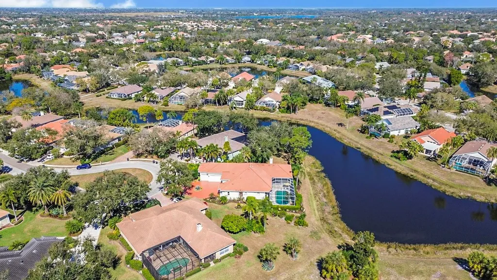 7302 Eaton Court University Park FL 34201