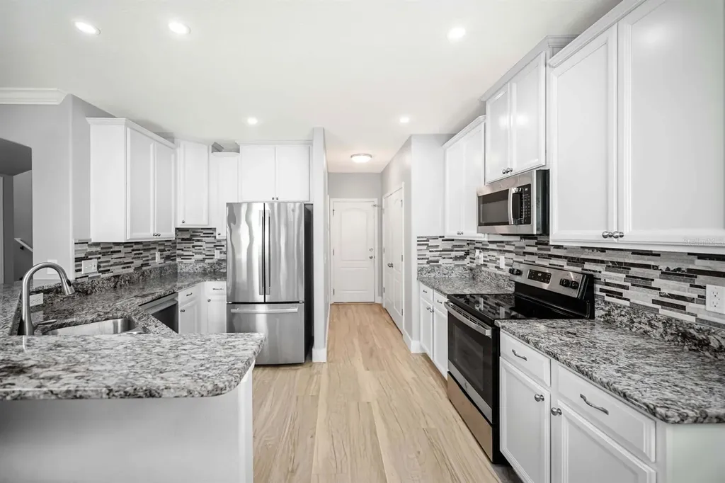 1402 Trailwater Street Ruskin FL 33570