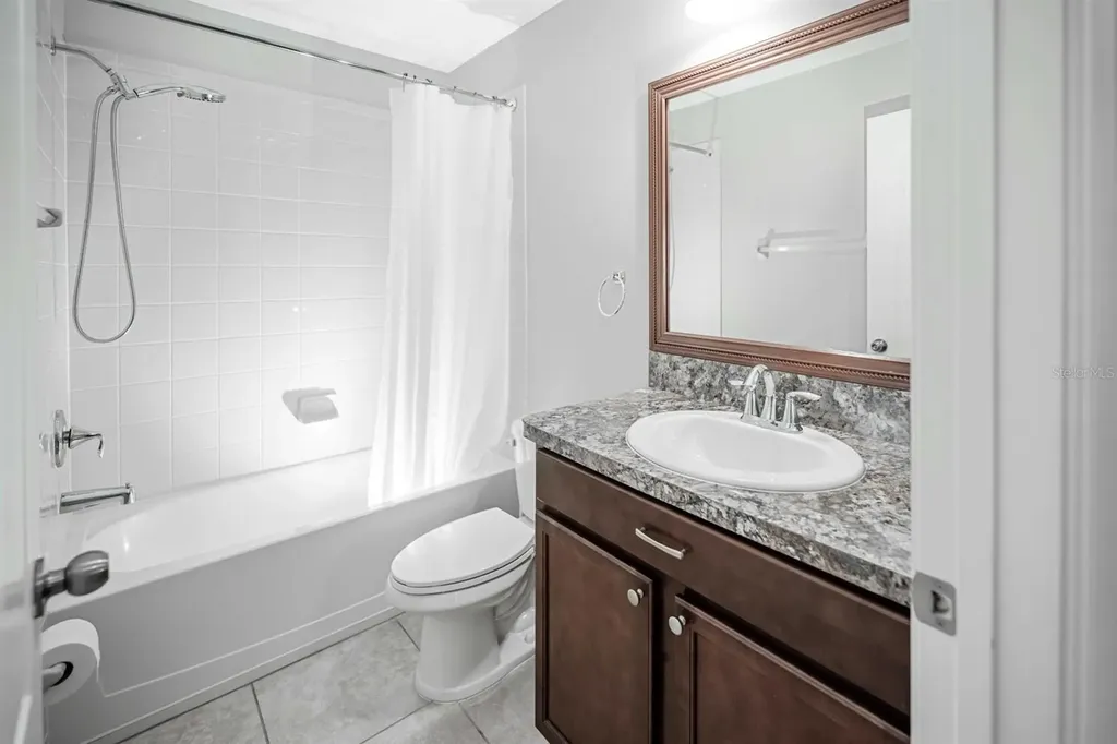 1402 Trailwater Street Ruskin FL 33570