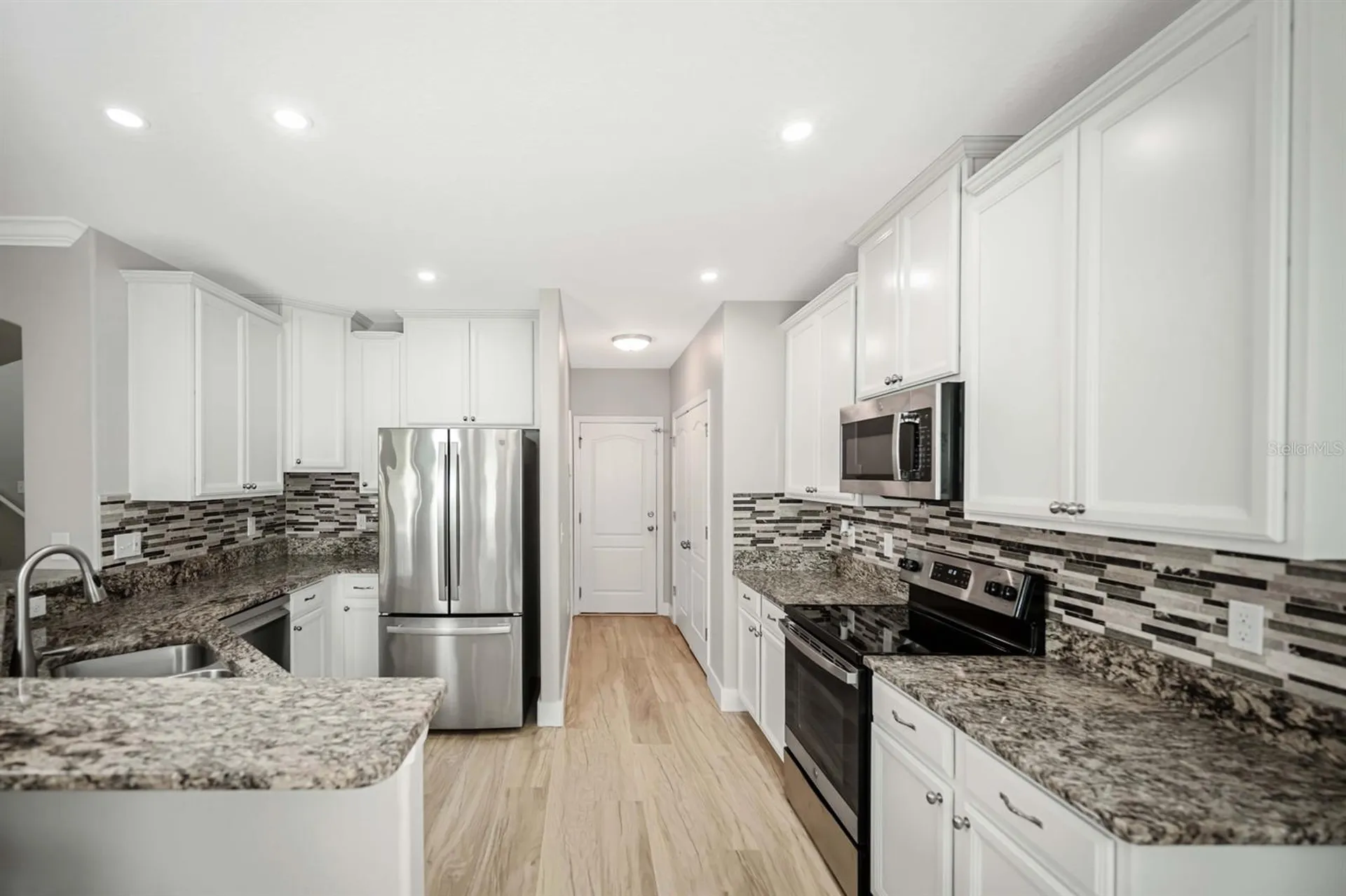 1402 Trailwater Street Ruskin FL 33570