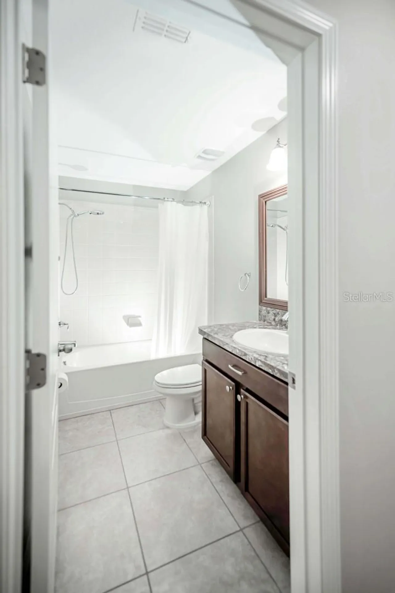 1402 Trailwater Street Ruskin FL 33570