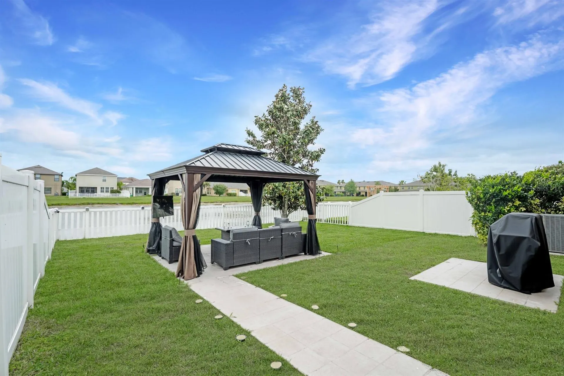 1402 Trailwater Street Ruskin FL 33570