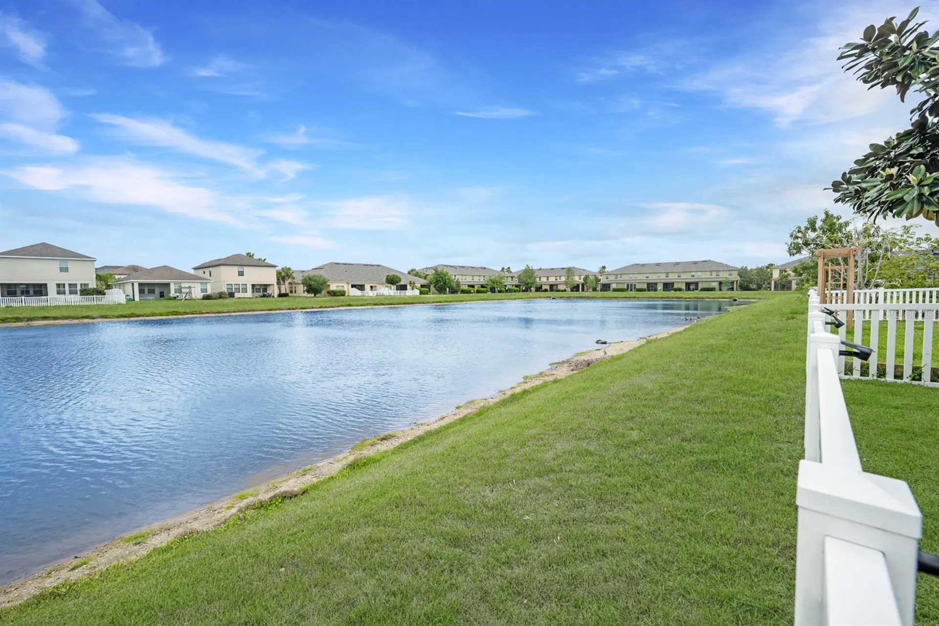 1402 Trailwater Street Ruskin FL 33570