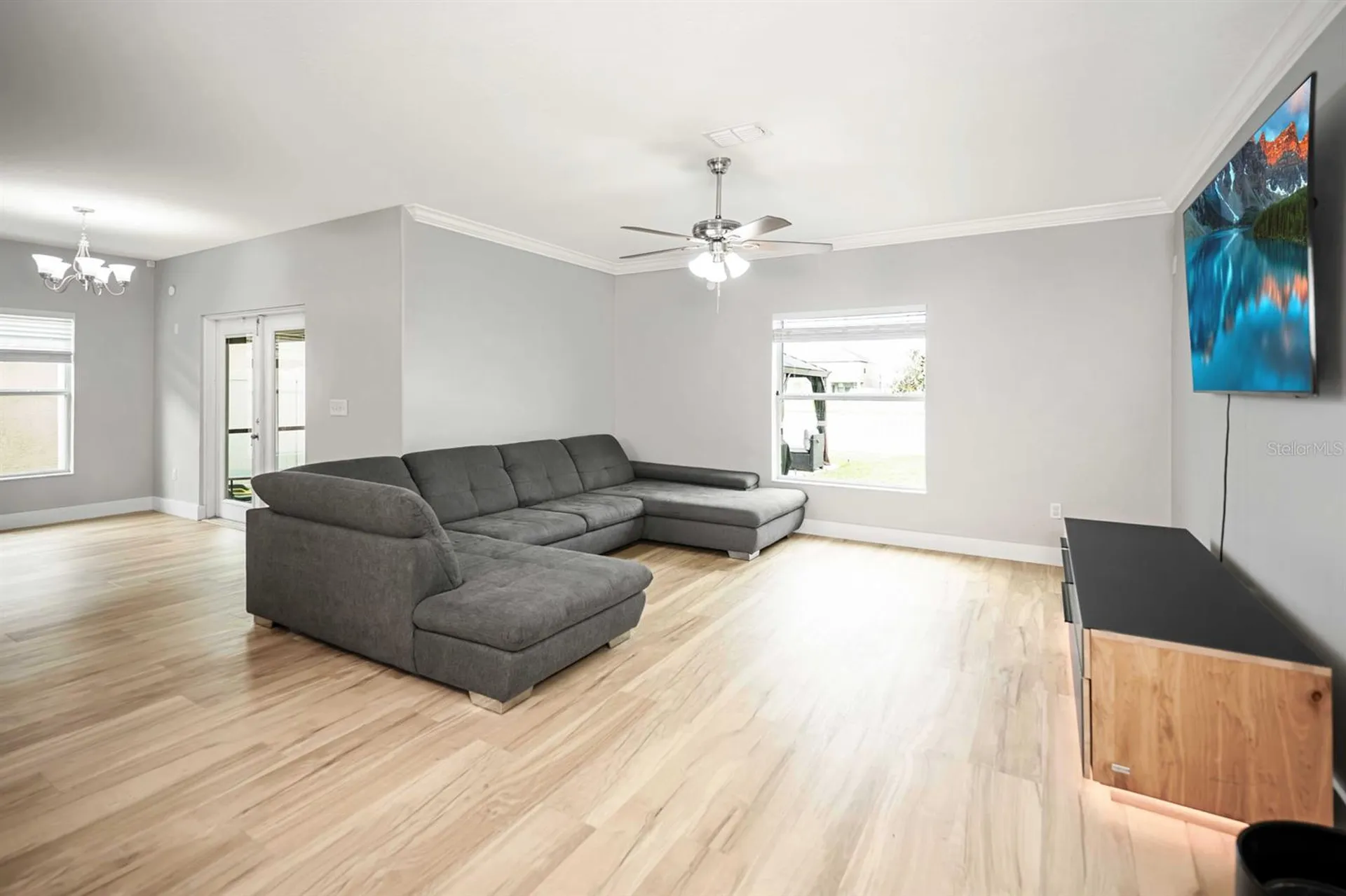 1402 Trailwater Street Ruskin FL 33570