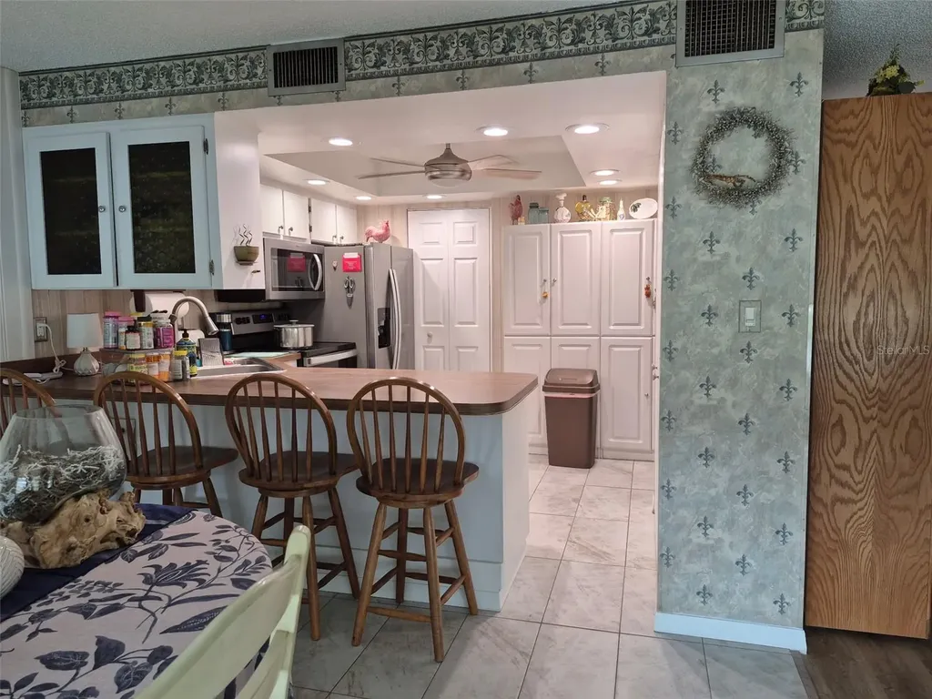 225 Country Club Drive Largo FL 33771
