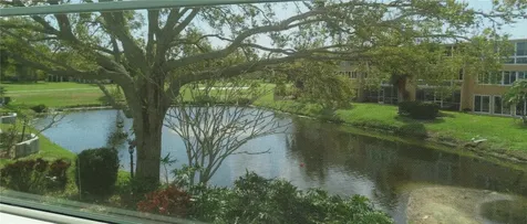 225 Country Club Drive Largo FL 33771