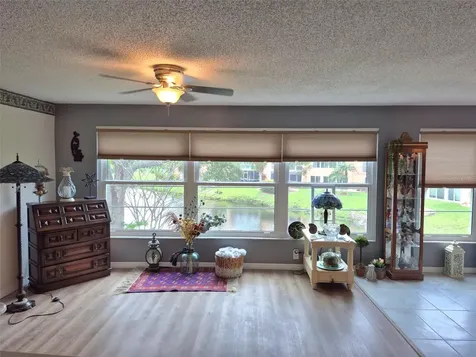 225 Country Club Drive Largo FL 33771