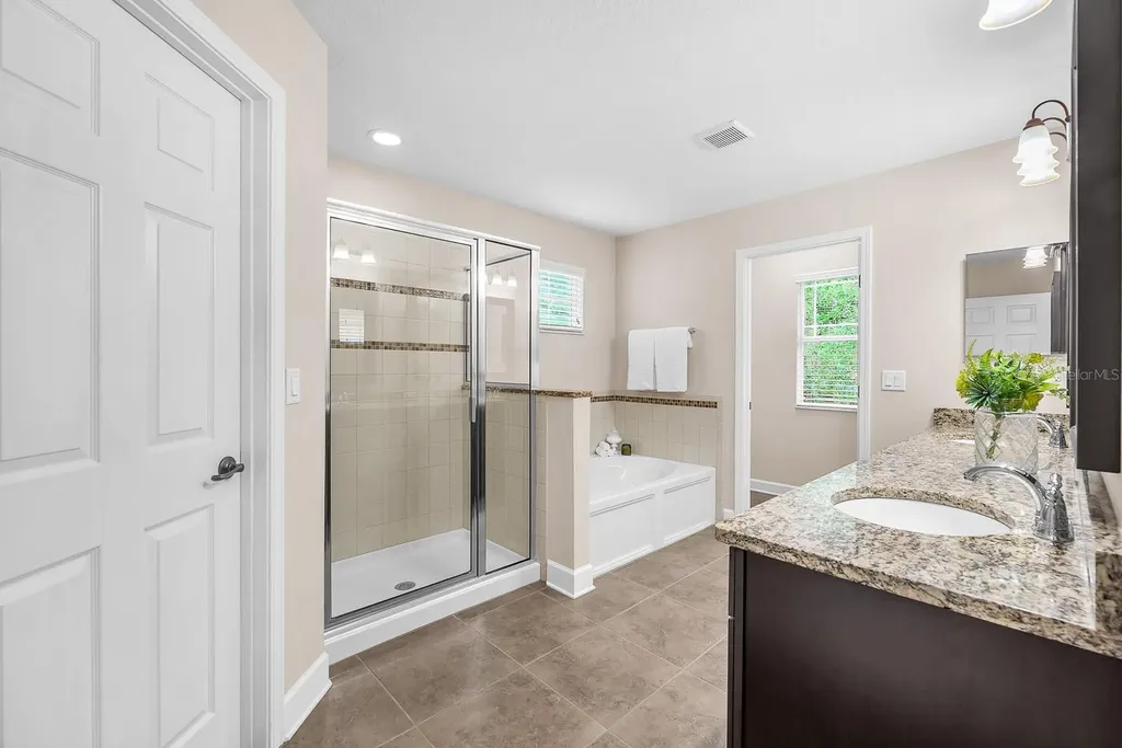 5945 Beaconpark Street Lithia FL 33547