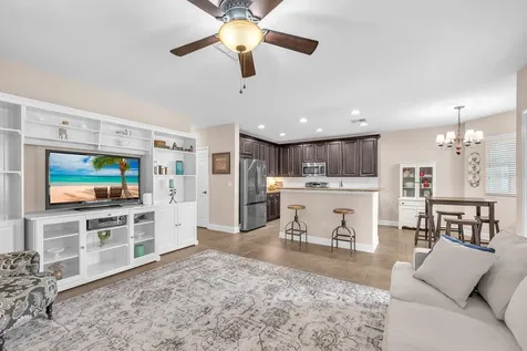 5945 Beaconpark Street Lithia FL 33547