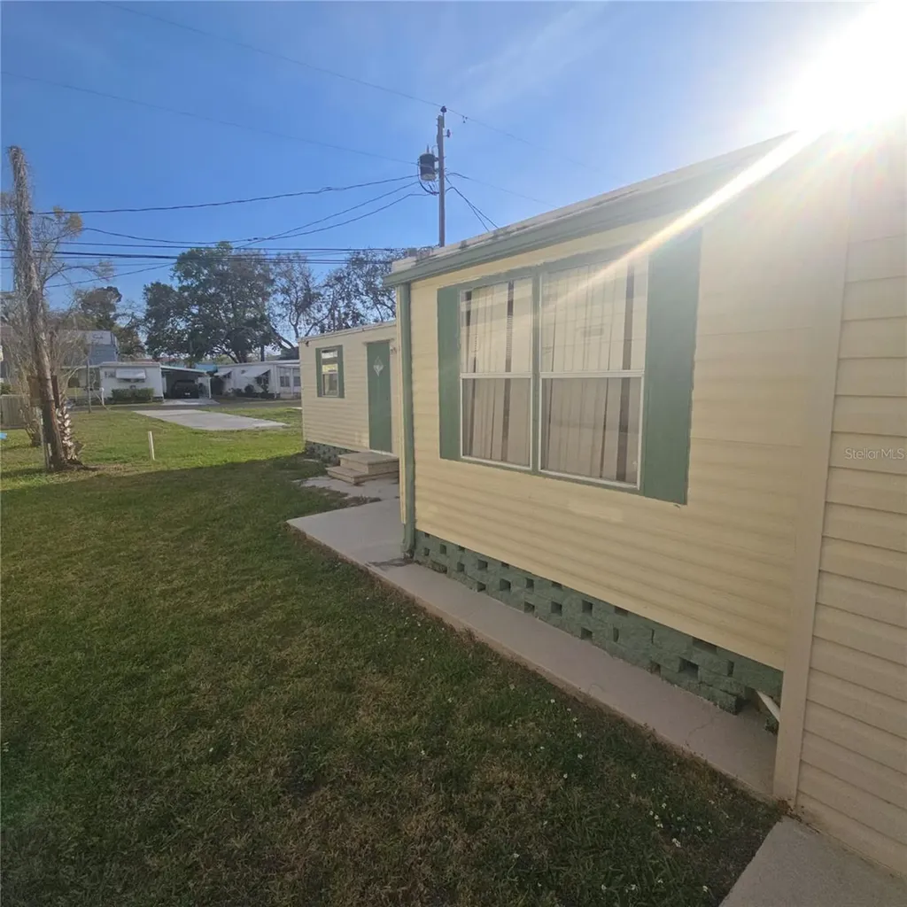 27466 Us Highway 19 N Clearwater FL 33761