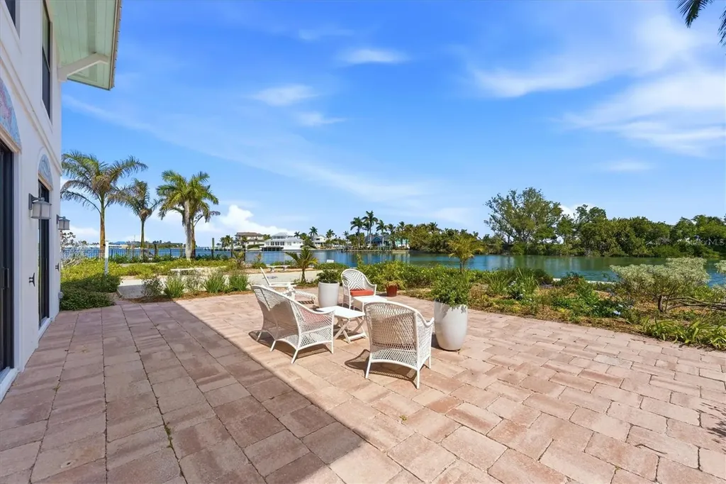 531 72nd Street Holmes Beach FL 34217