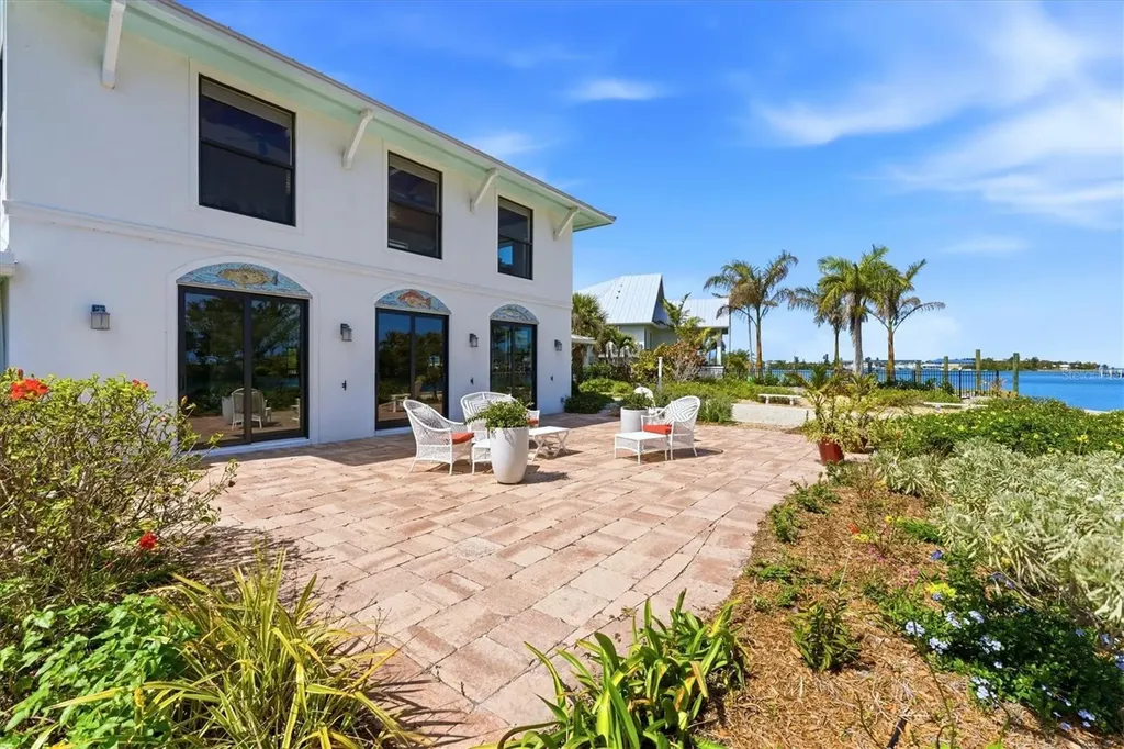 531 72nd Street Holmes Beach FL 34217
