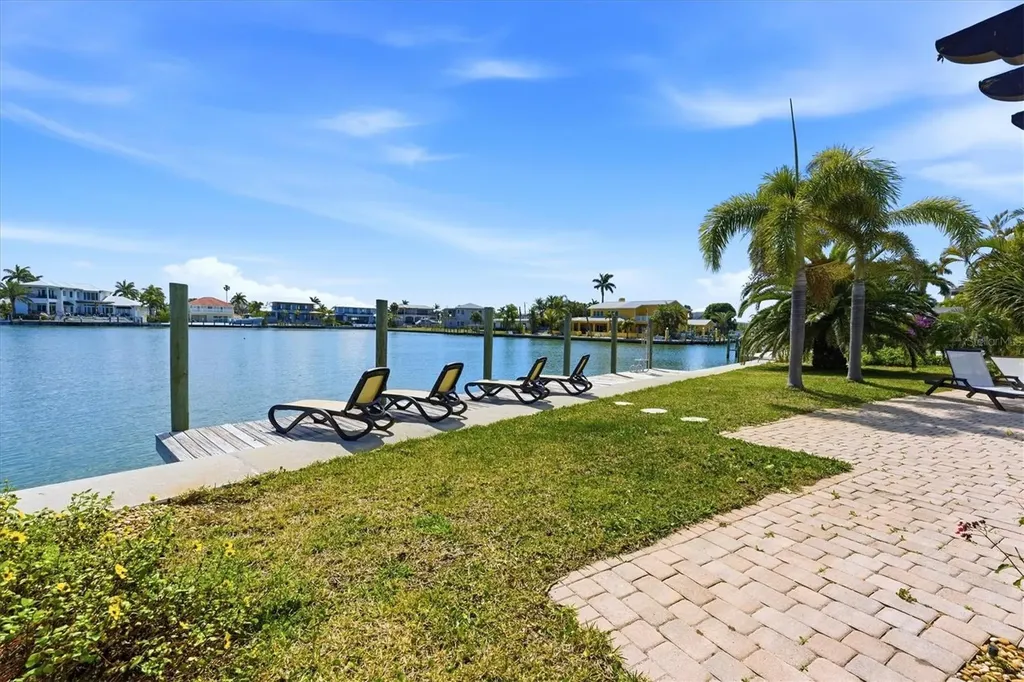531 72nd Street Holmes Beach FL 34217