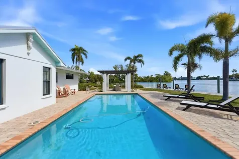 531 72nd Street Holmes Beach FL 34217