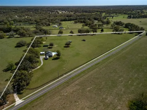 15157 NW 112th Place Road Morriston FL 32668