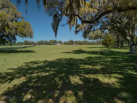 15157 NW 112th Place Road Morriston FL 32668
